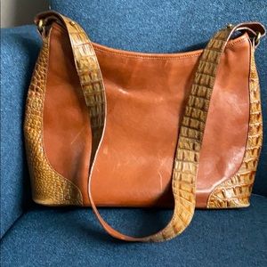 Brahmin Shoulderbag